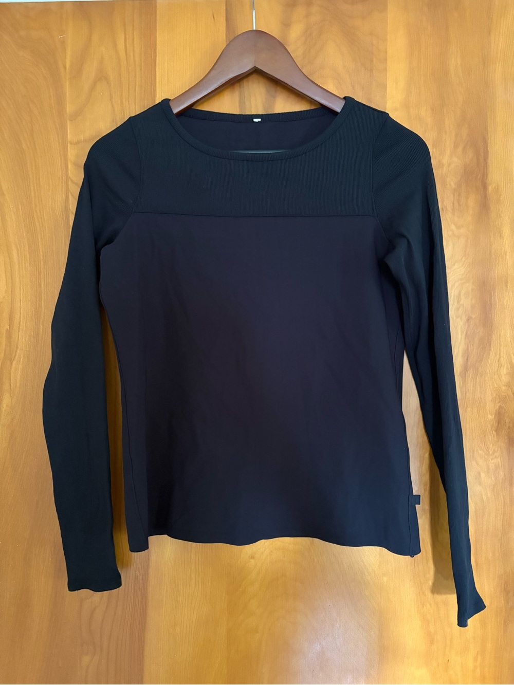 Black Lululemon Out Of This World Long Sleeve shirt (size 2)